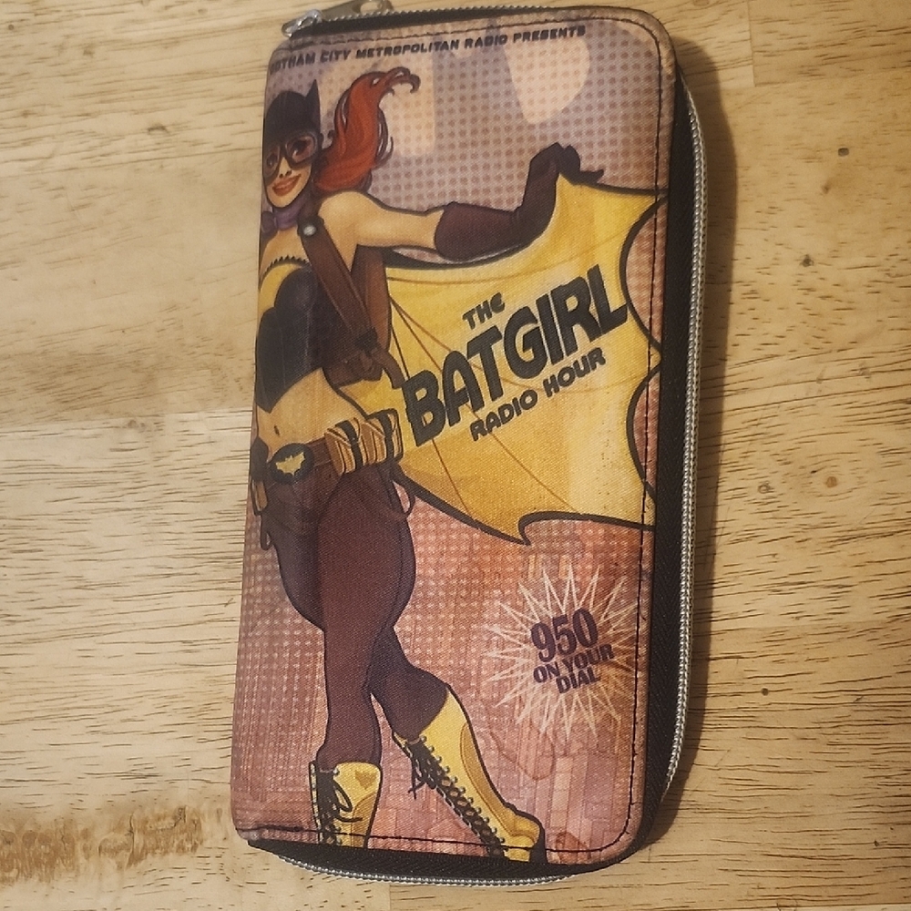DC Comics Batgirl Radio Hour Wallet - Yellow and Brown
